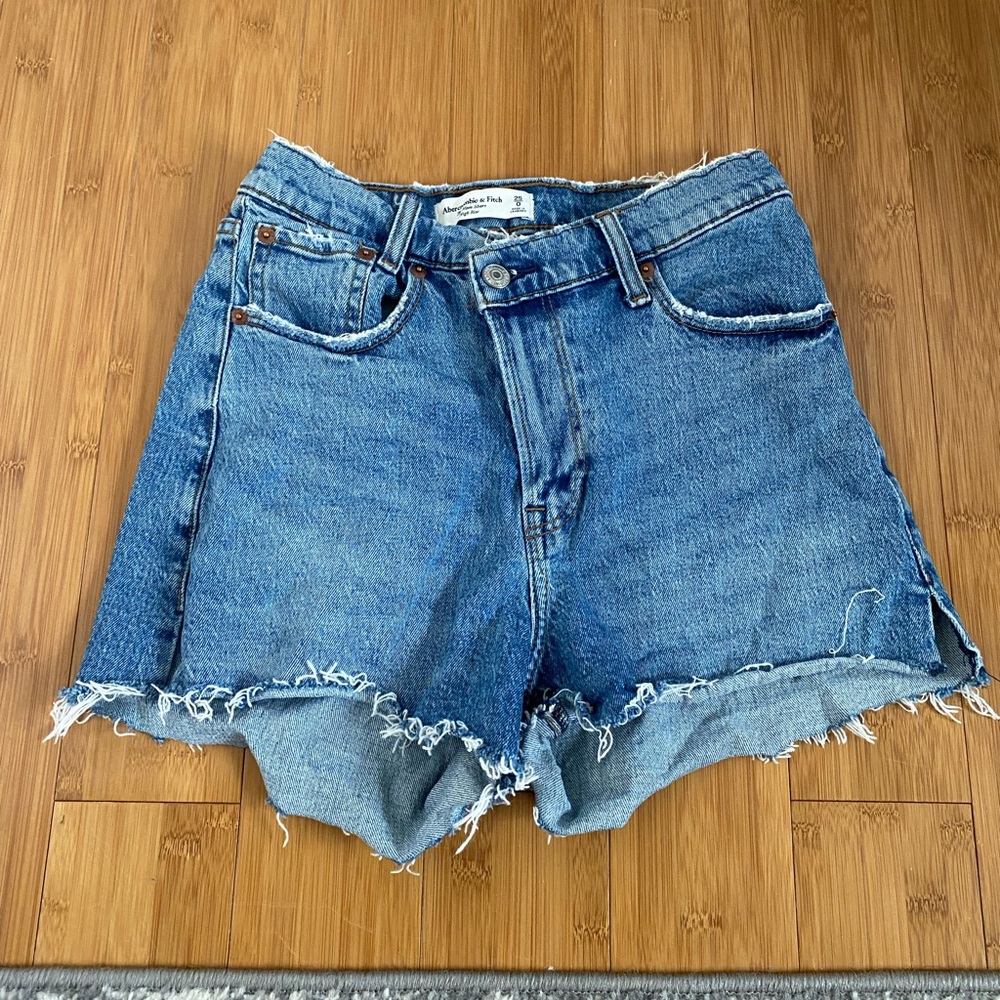 A&F Denim Shorts // 💐